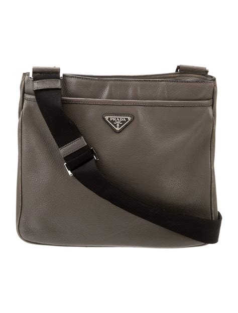 prada daino medium crossbody bag|prada vitello daino messenger bag.